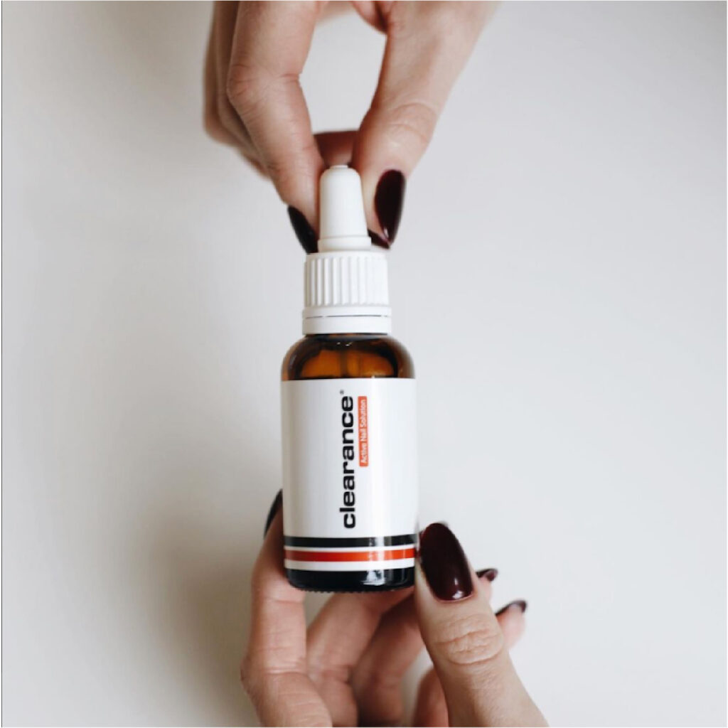 נוזל לפטרת ציפורניים